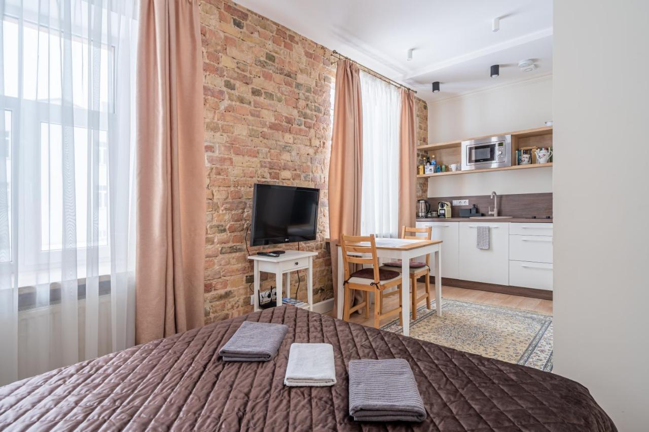Stylish Studio Close To City Center, Cafes & Parks & Local Dining Riga Exteriör bild