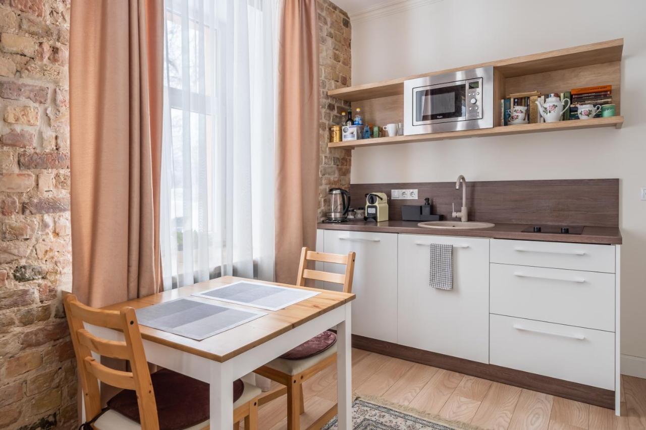 Stylish Studio Close To City Center, Cafes & Parks & Local Dining Riga Exteriör bild